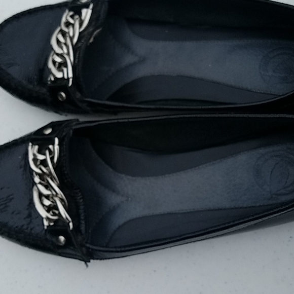 Shoes - Picture 4 of 8